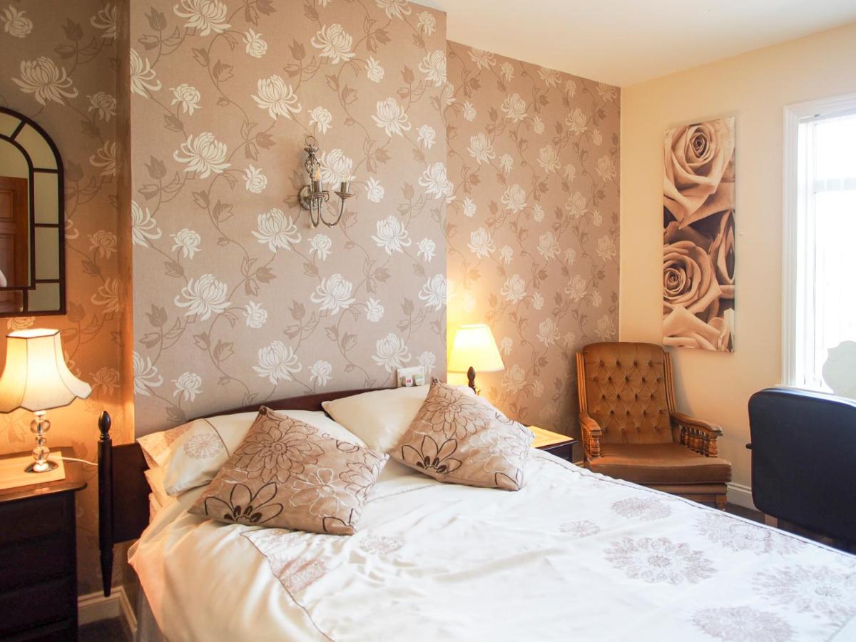 Leaded Light Guest House Birmingham airport hotels